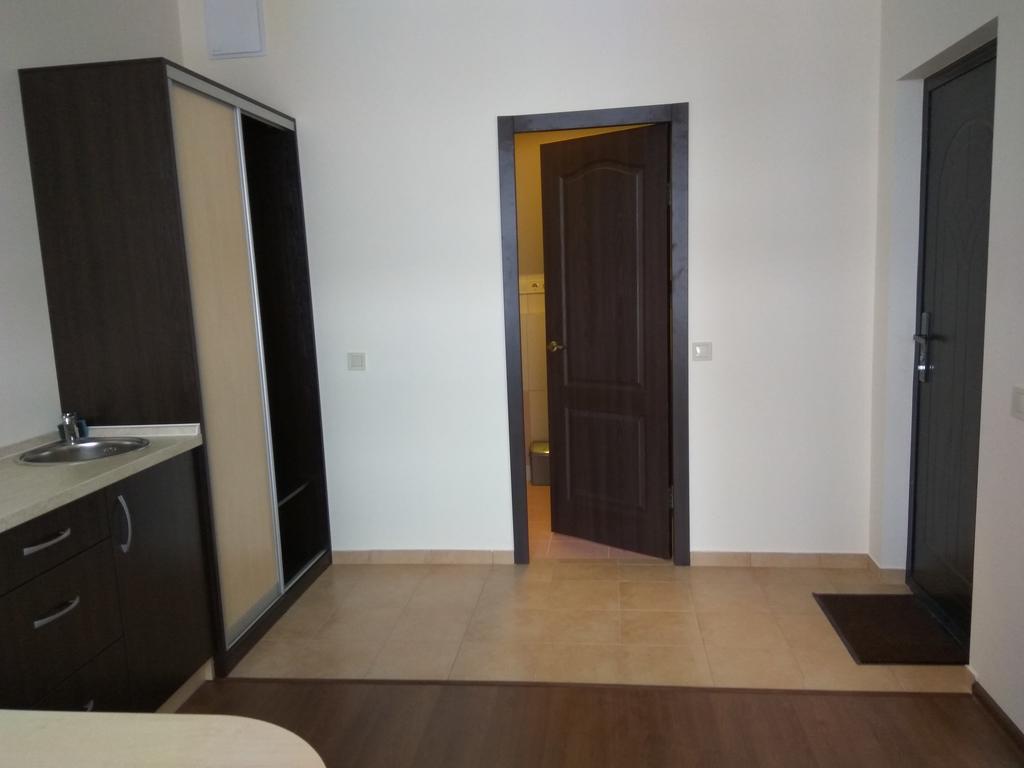 S&M Apartments - Zarichna เคียฟ ภายนอก รูปภาพ